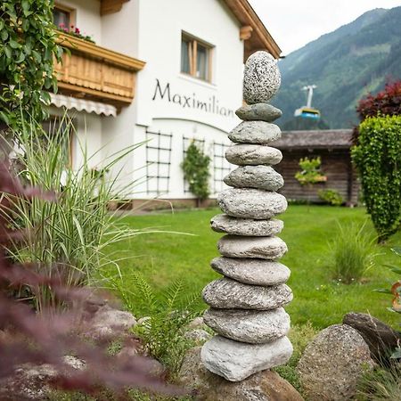 Hotel Maximilian Mayrhofen Exterior photo