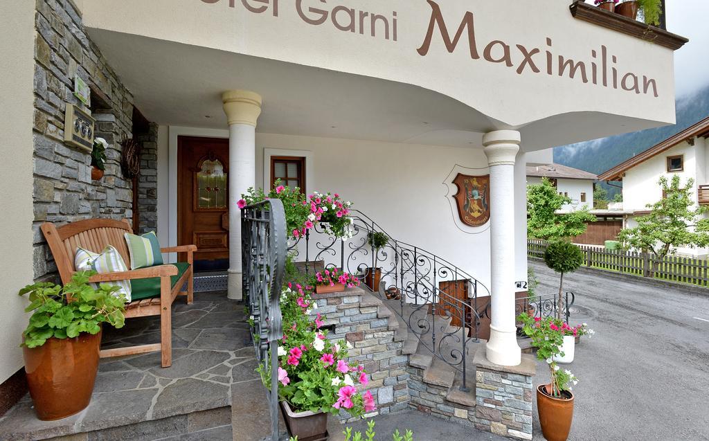 Hotel Maximilian Mayrhofen Exterior photo