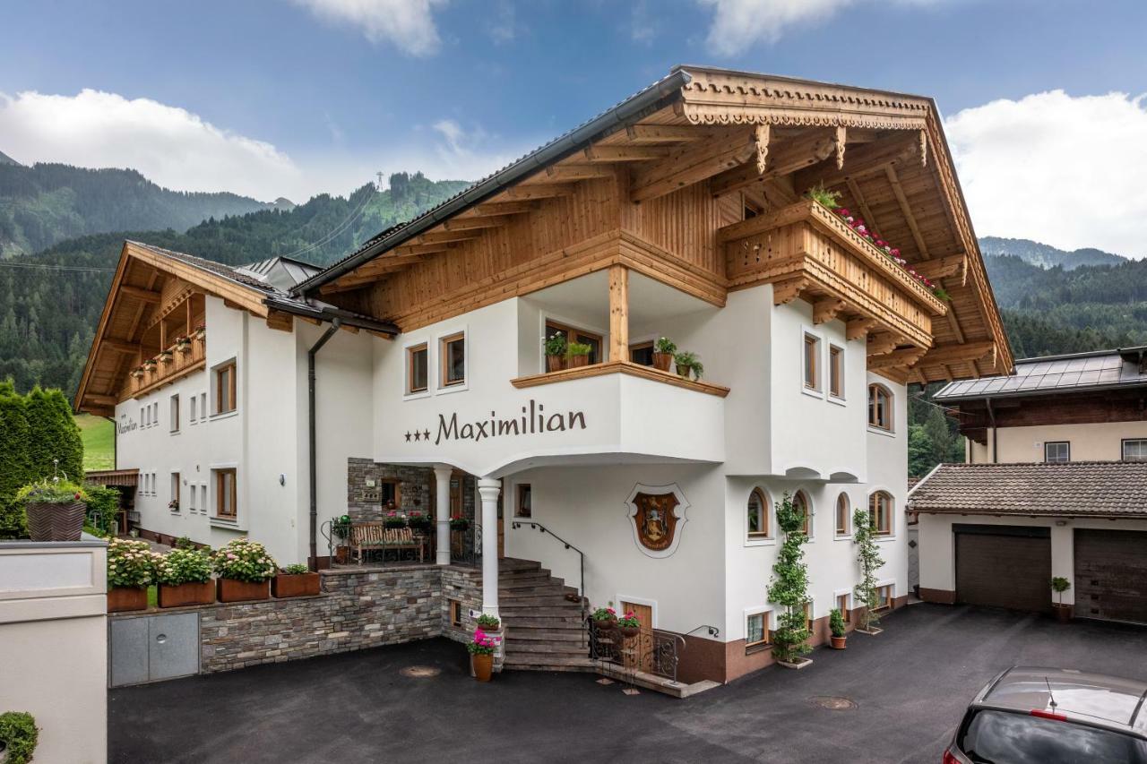 Hotel Maximilian Mayrhofen Exterior photo
